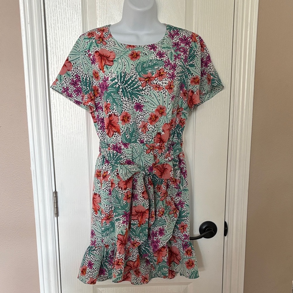 Lost + Wander Women's‎ Floral High Low Belted Green/Pink Dress Size S NWOT
